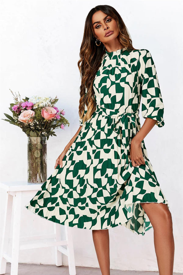 Midi-jurk met hoge hals en lange mouwen in groen 