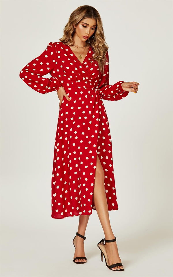 Rotes Midi-Wickelkleid mit Punkten